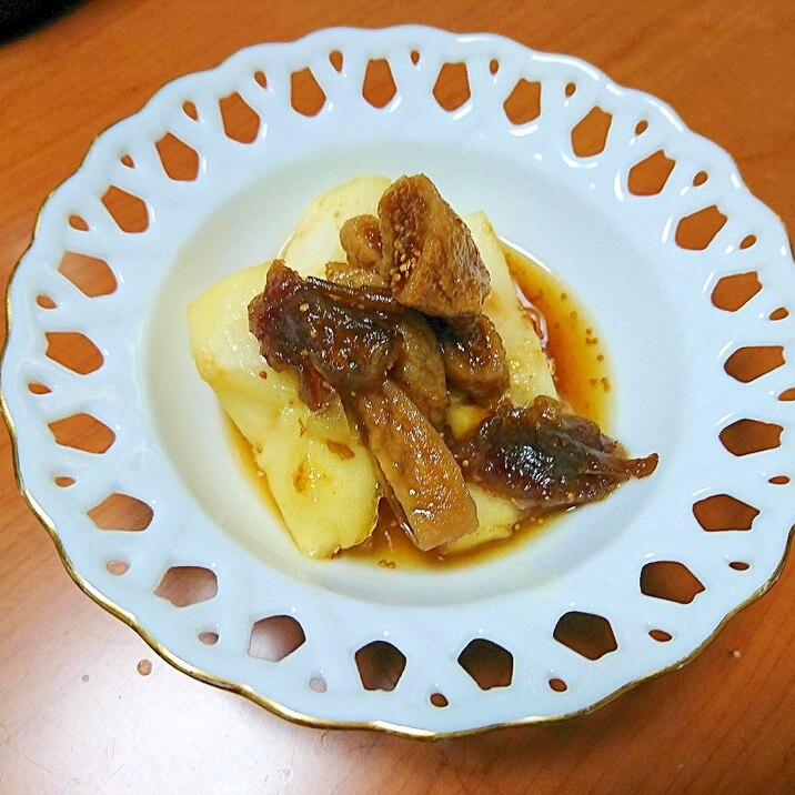 林檎とデーツといちじくのワイン煮